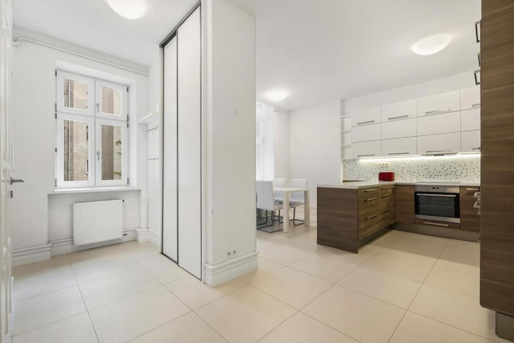 Amazing Cozy In The Centre Apartment Pressburg