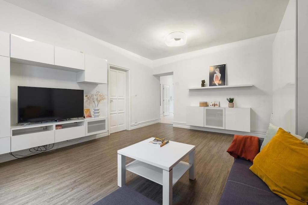 Amazing Cozy In The Centre Apartment Pressburg